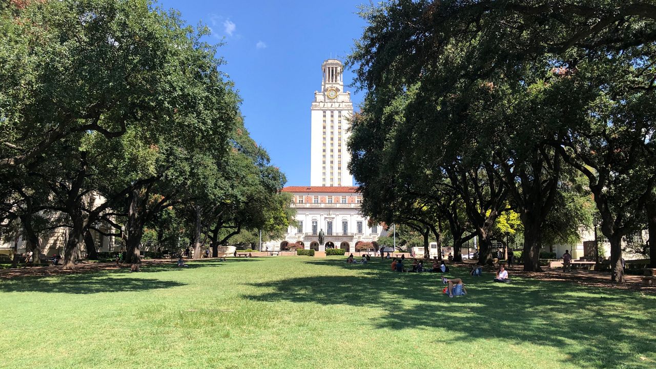 The tower and south mall at UT Austin (Spectrum News)