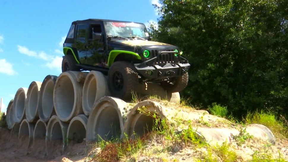 The 'Jeepin' 4 Justice' event brought together fanatics for fun and for a good cause. (Gabrielle Arzola/Spectrum Bay News 9)
