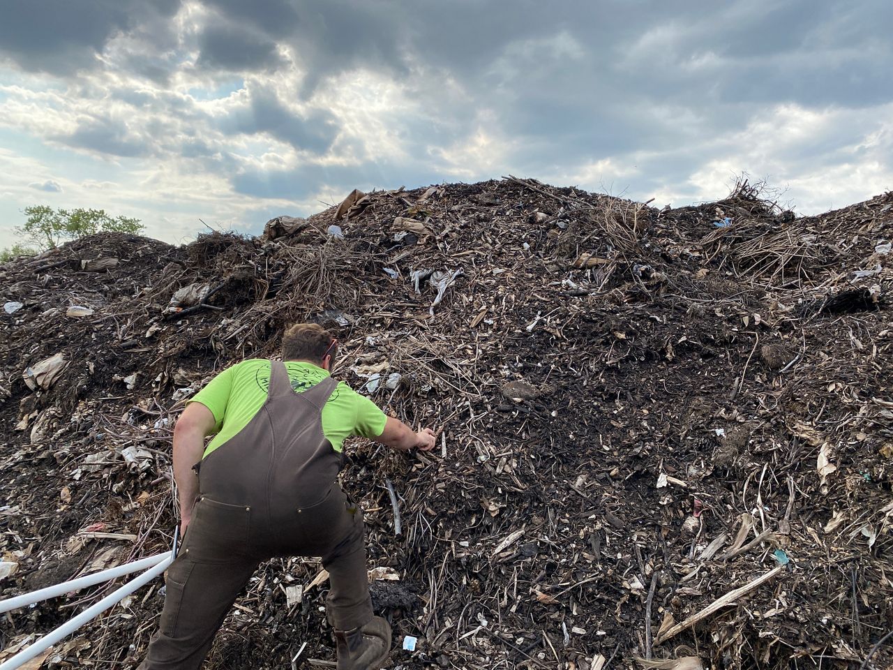 Compost Crusader keeps food waste out of Milwaukee landfills
