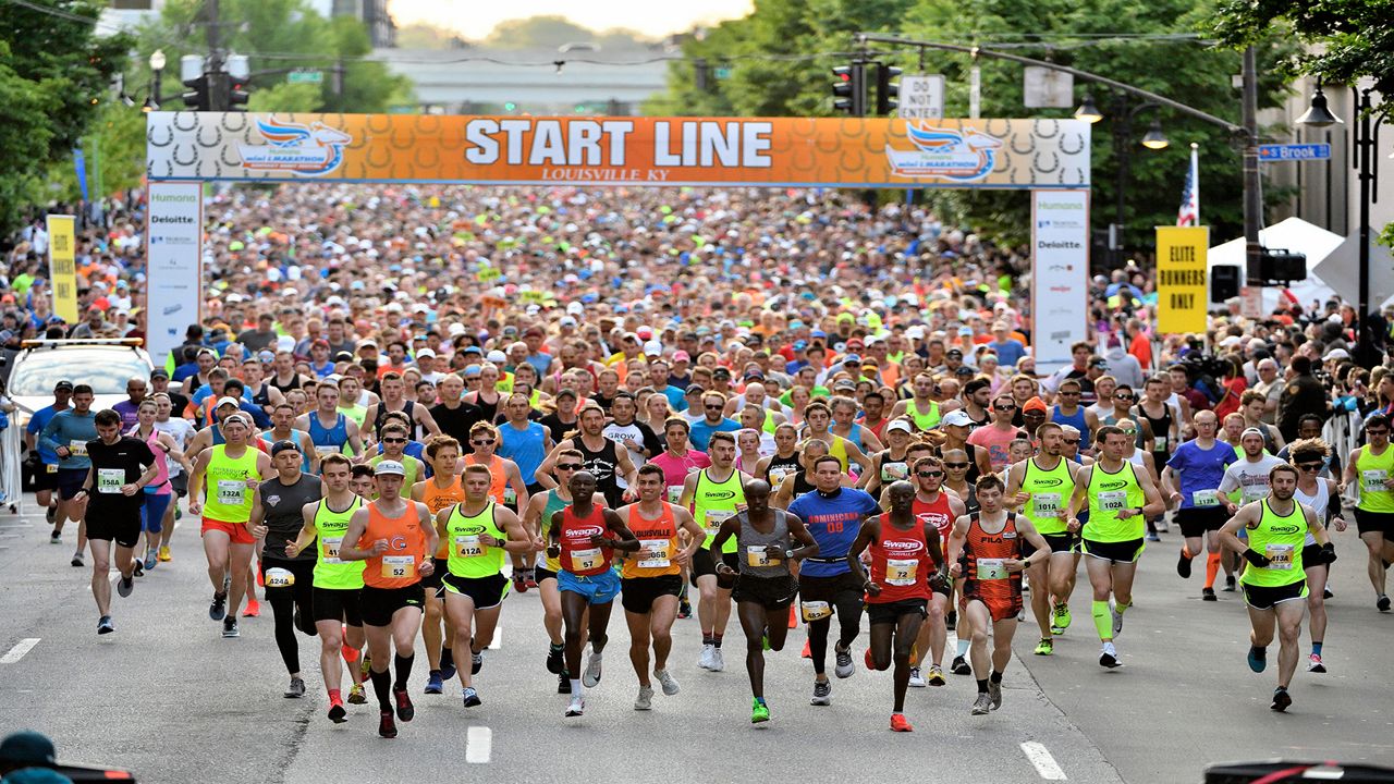 The Kentucky Derby miniMarathon and Marathon starting line in 2019. (Jonathan Roberts)