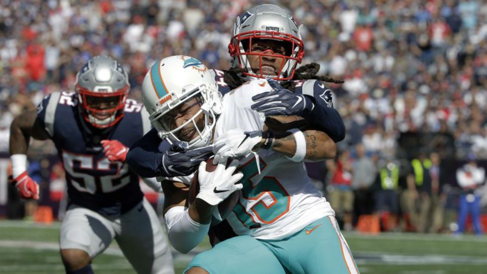 Patriots stop skid, hand Dolphins 1st loss in 38-7 rout