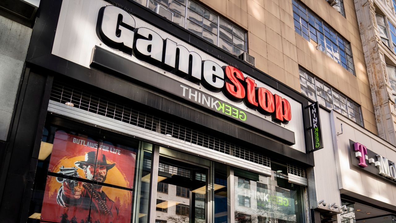 GameStop: Trading apps block buyers as investors battle Wall Street