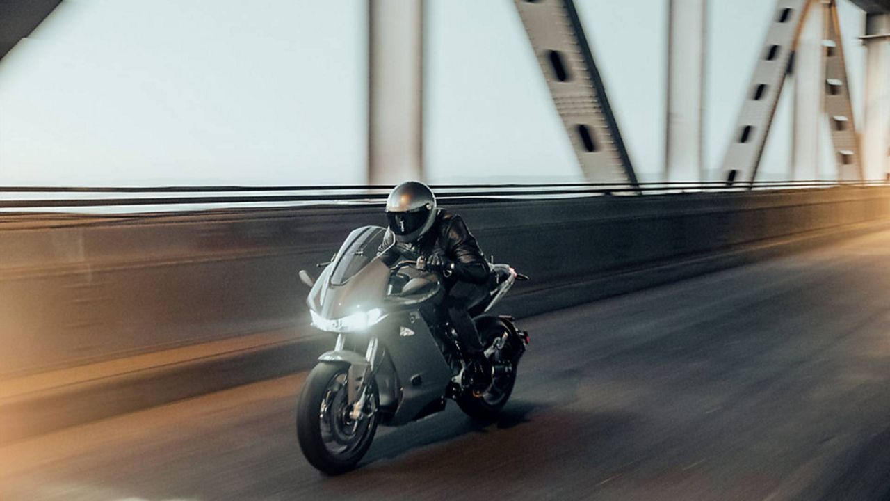 EagleRider is now offering electric motorcycles for daily rentals. (Courtesy Zero Motorcycles)