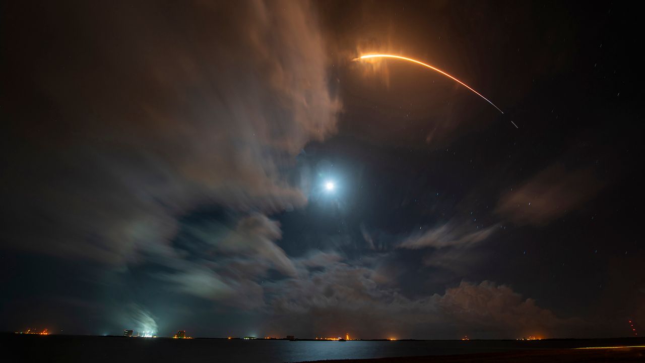 SpaceX's Falcon 9 rocket left Space Lunch Complex 40 at Cape Canaveral Space Force Station to send more than 20 Starlink satellites into the deep black during the early morning hours of Thursday, Oct. 05, 2023. (SpaceX)