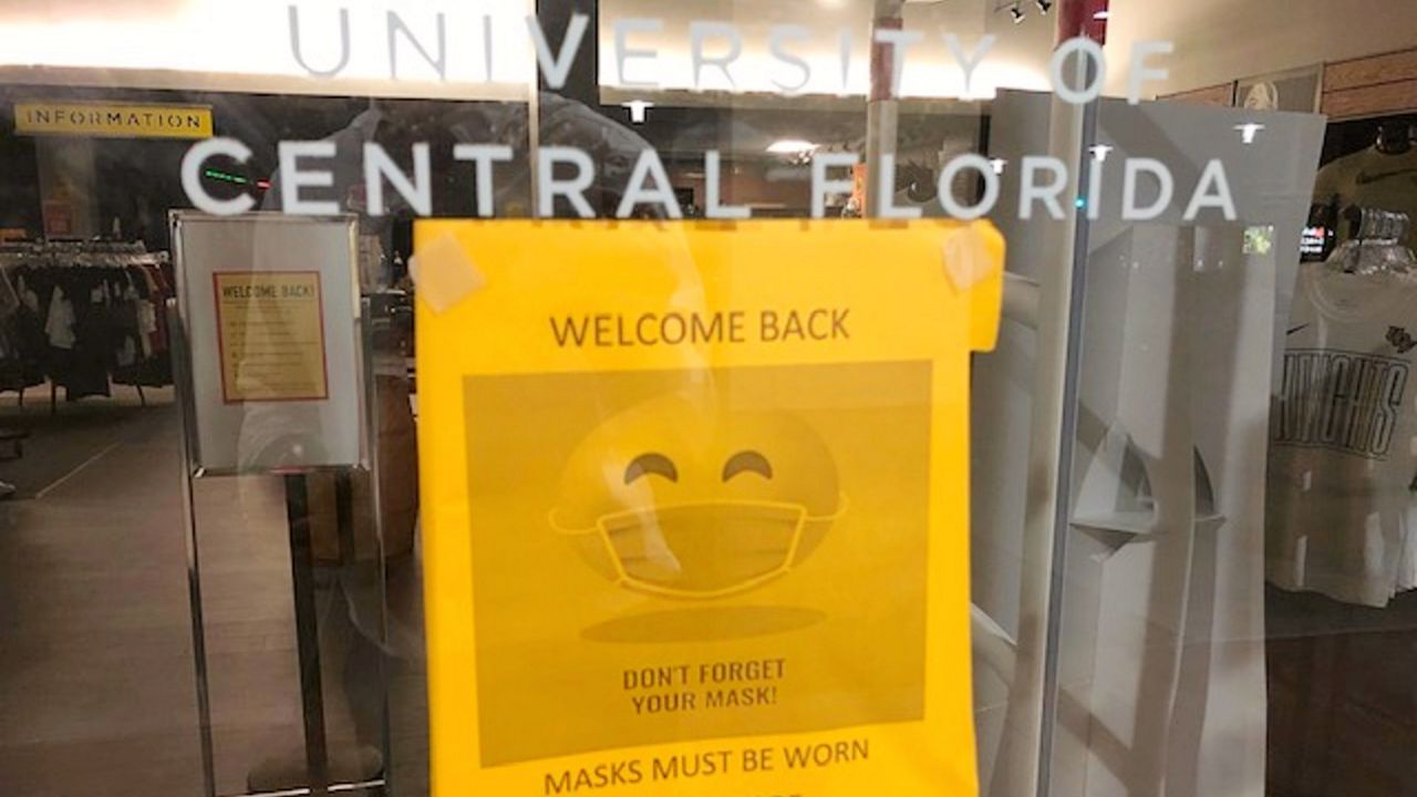 At the University of Central Florida, positive coronavirus cases grew from about 40 back in September to currently more than 150. Preliminary contact tracing shows several of the new cases can be traced back to activity at bars and social gatherings in the UCF area. (Spectrum News 13)