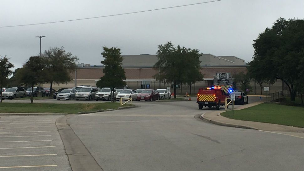 Casey Elementary School evacuated after exhaust fan mechanical failure created smoke on campus. (Spectrum News Photo/Chelsey Trahan)