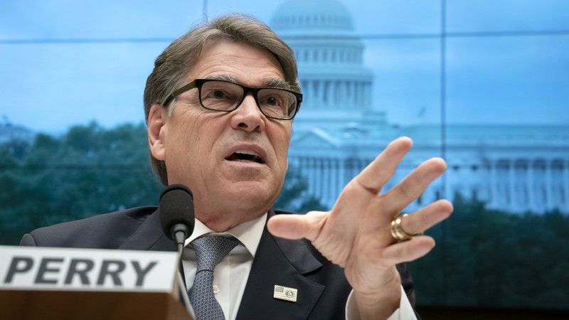 U.S. Energy Secretary Rick Perry delivers his speech at opening of the general conference of the International Atomic Energy Agency, IAEA, at the International Center in Vienna, Austria, Monday, Sept. 16, 2019. (AP Photo/Ronald Zak)