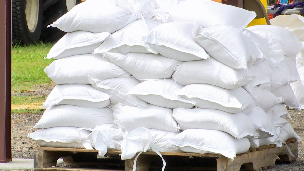 Pasco, Polk counties open sandbag sites due to heavy rain