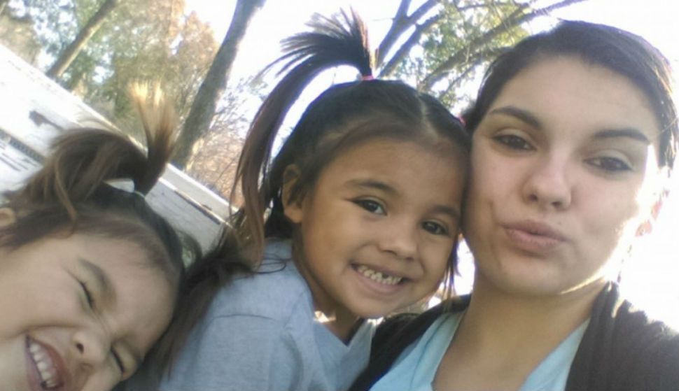 Sierra Barber (left) is pictured with her two daughters. (Courtesy/GoFundMe)