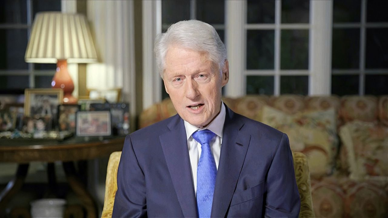 Bill Clinton recovering from urological infection, aide says