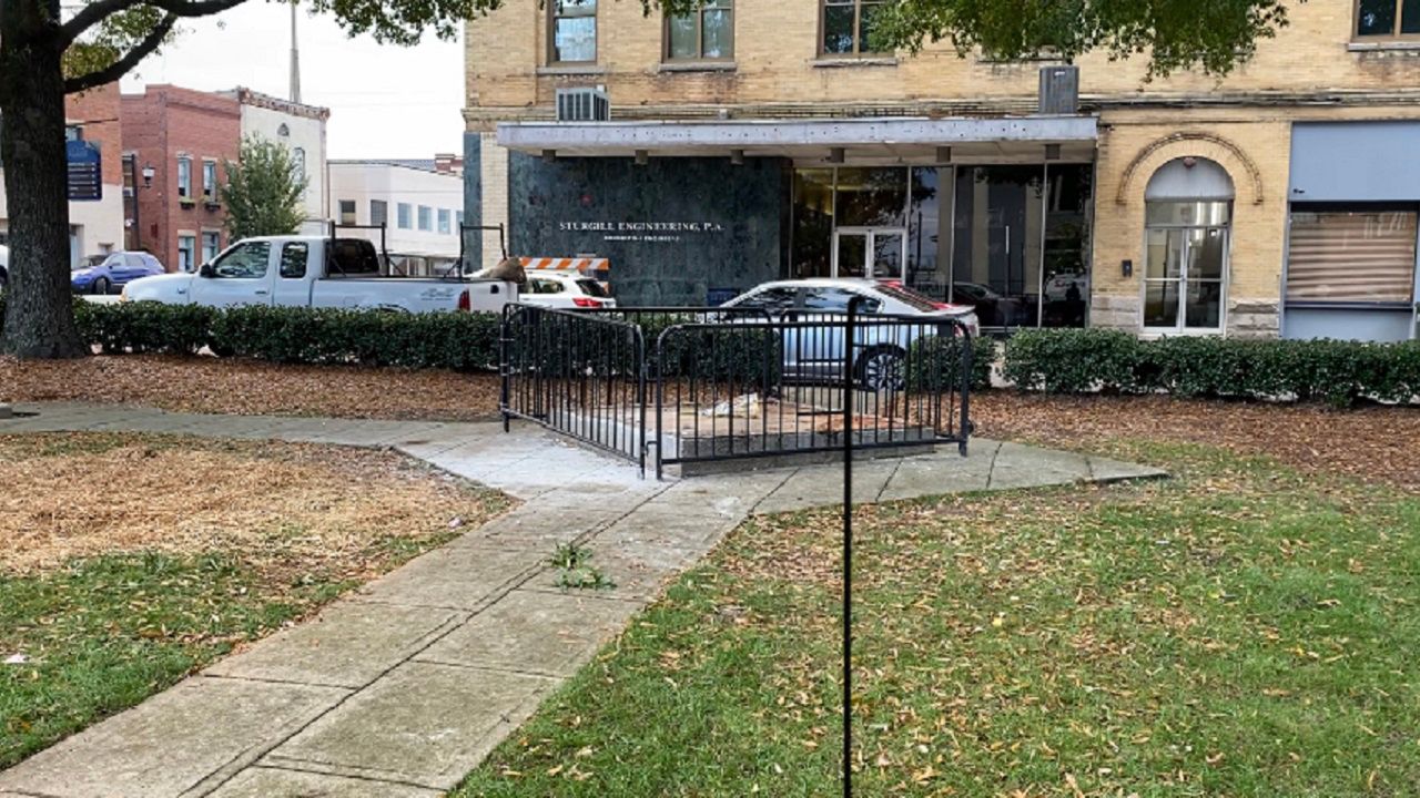 Confederate Monument Removed Night After Ruling