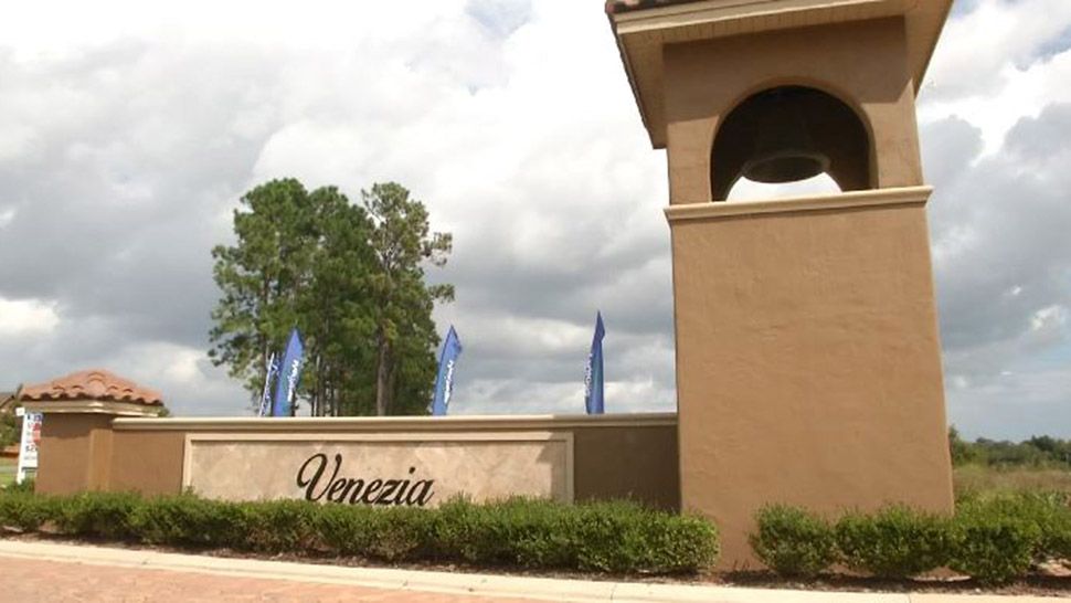 Part of HoweyintheHills Wants to Leave Town