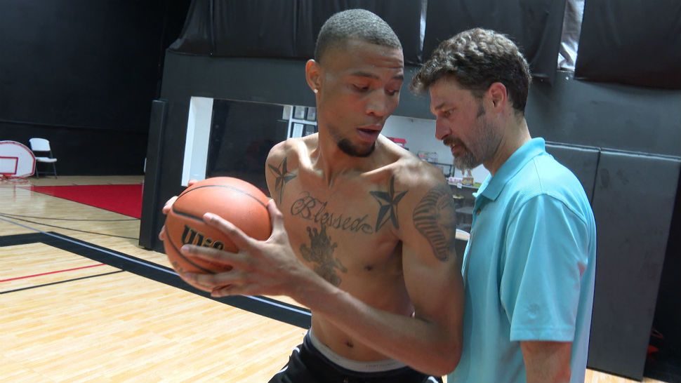 Basketball Instructor Uses Martial Arts to Balance Players