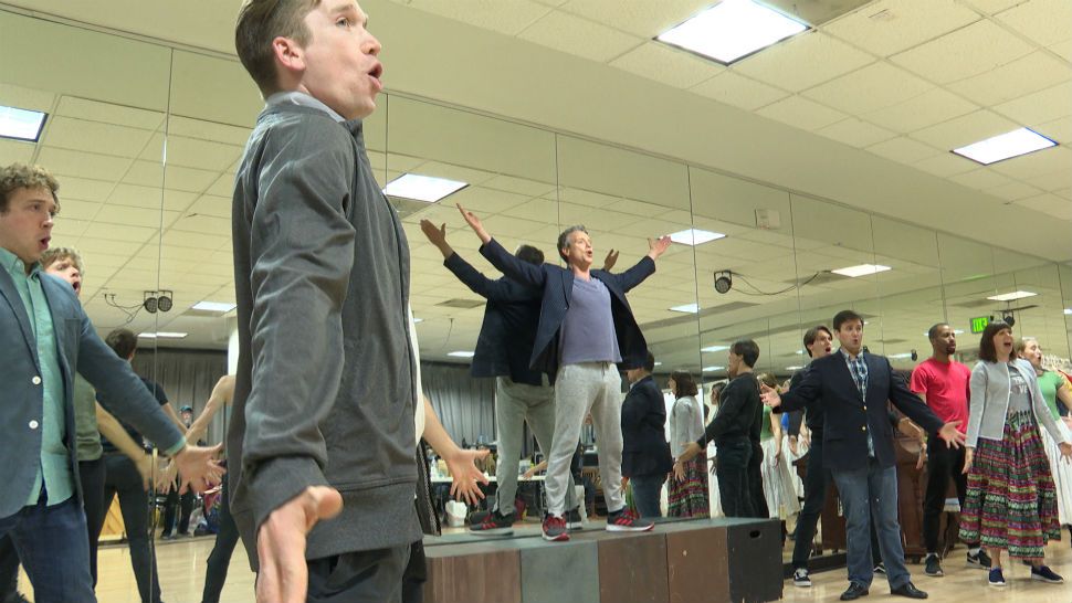 Adam Pascal Strikes Up The Band In 