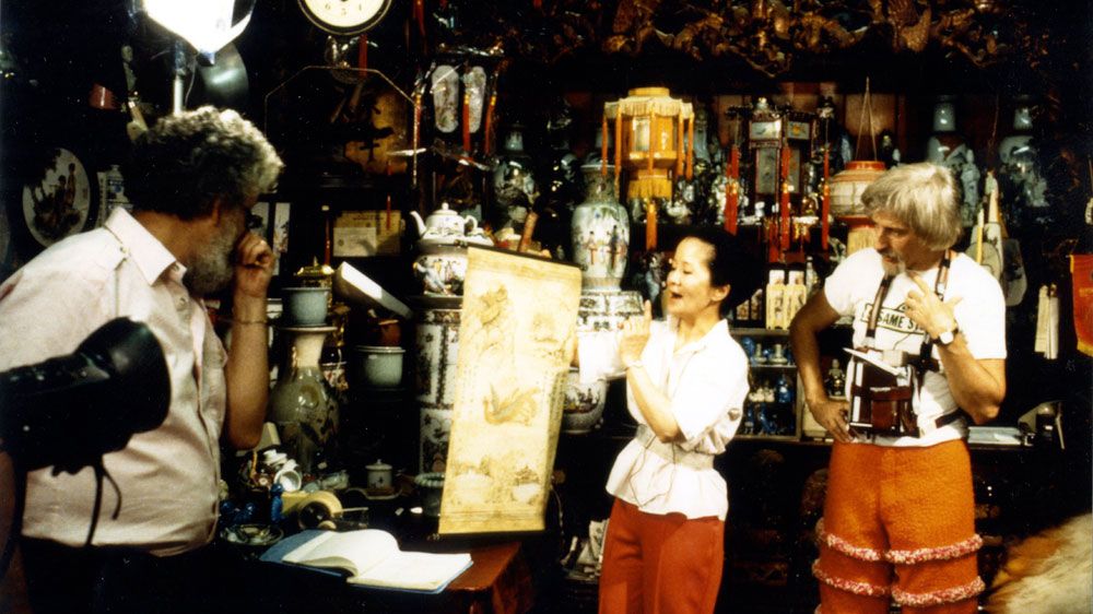 Caroll Spinney as Big Bird in China. (Copper Pot Films)