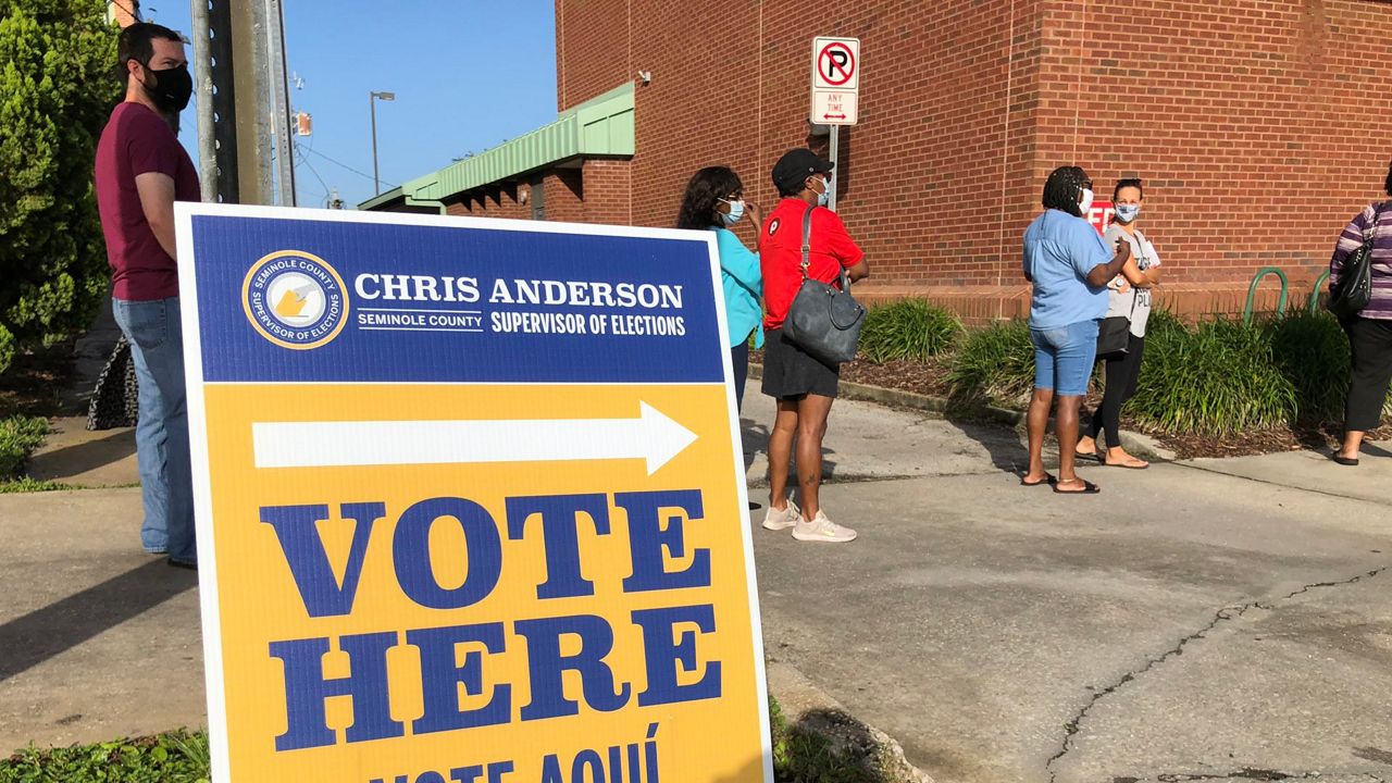 Early voting at a Sanford polling location in Seminole County, Monday October 19. (Dan Messineo, Spectrum News)