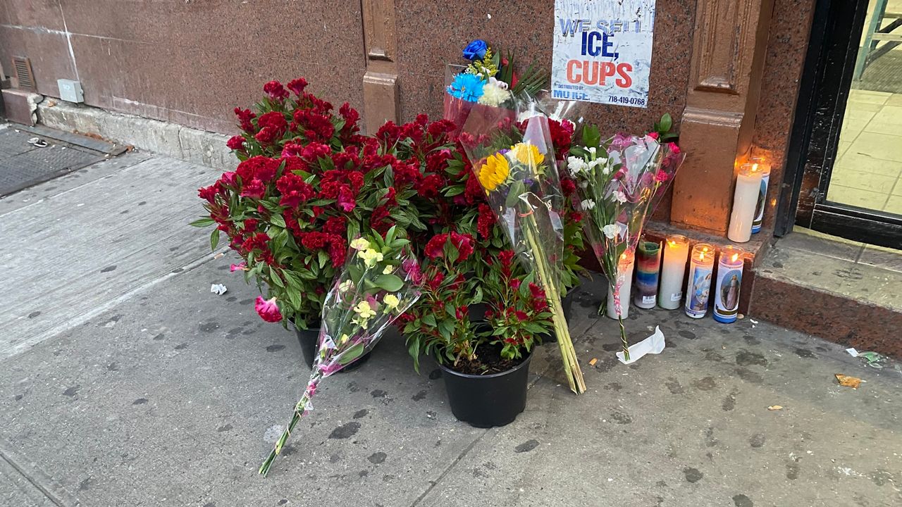 Reward offered in fatal stabbing of Manhattan deli worker