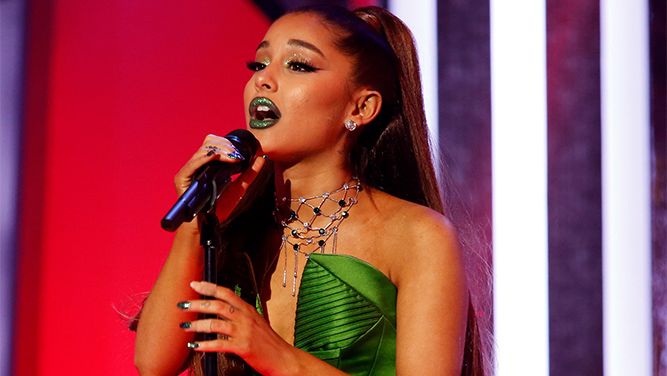 Ariana Grande To Bring Sweetener Tour To Charlotte