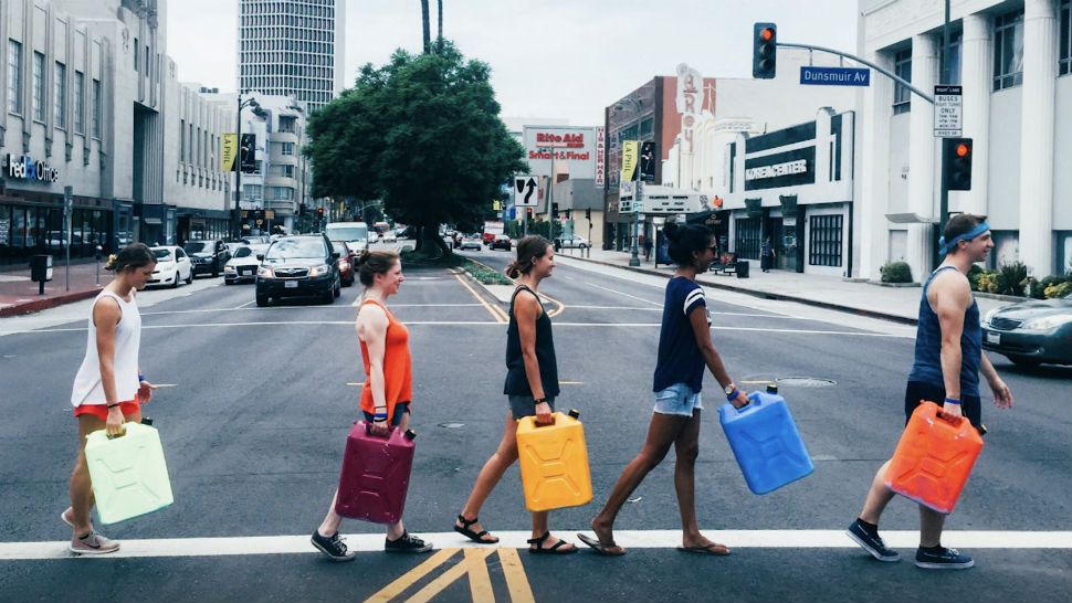 Youths Leading the Fight Against World Water Crisis - Spectrum News 1