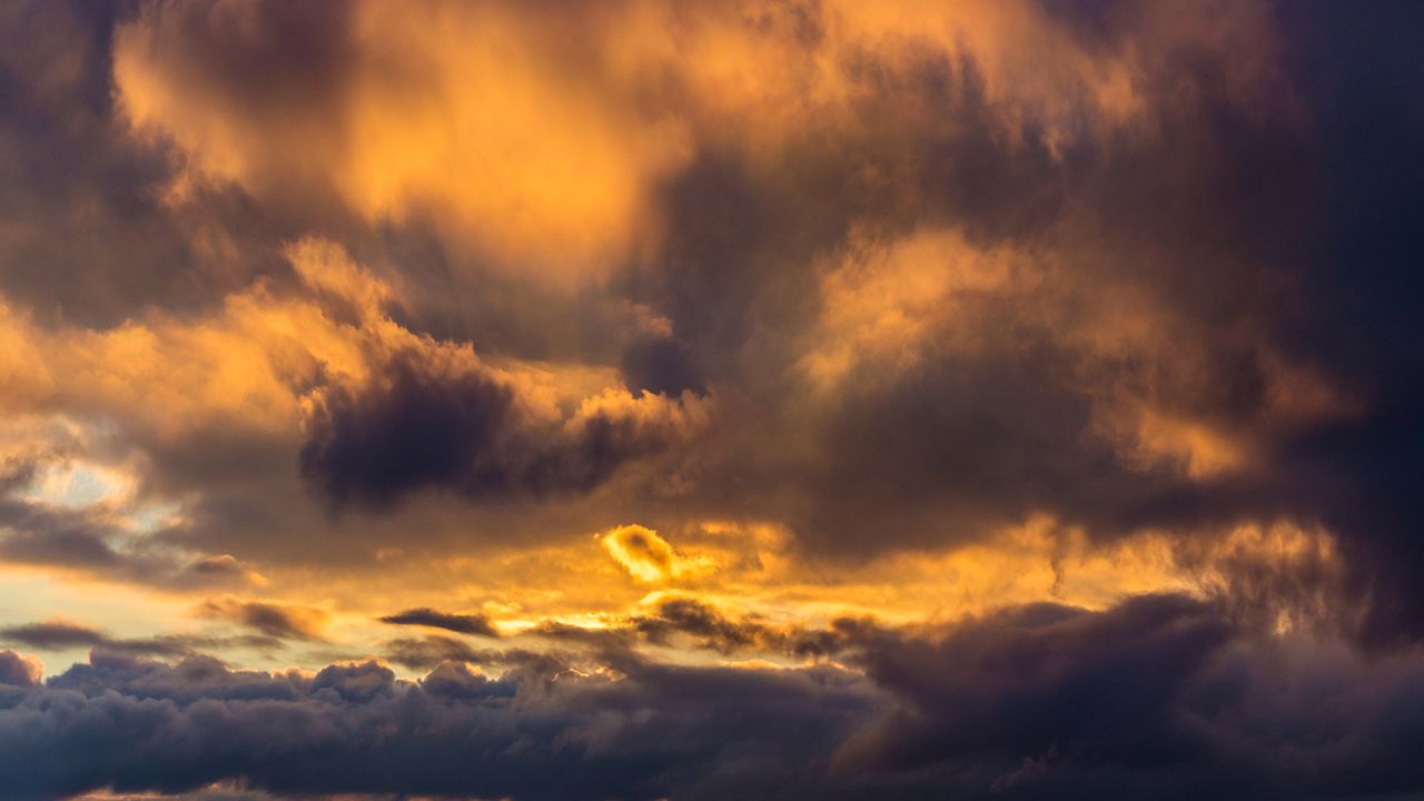 Storm cloud photo