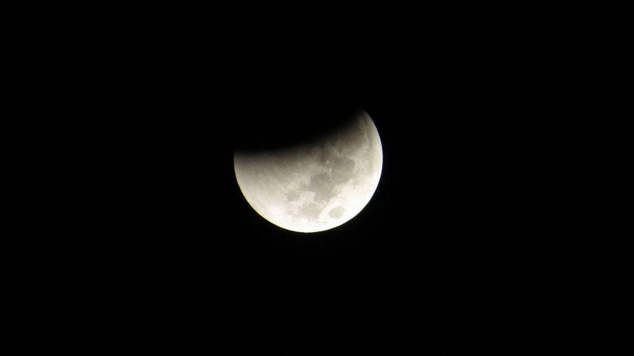 About 8% of the full moon will be in the Earth's shadow during the partial lunar eclipse on Tuesday, Sept. 17, until Wednesday, Sept. 18, 2024. (Spectrum News file photo/Anthony Leone)