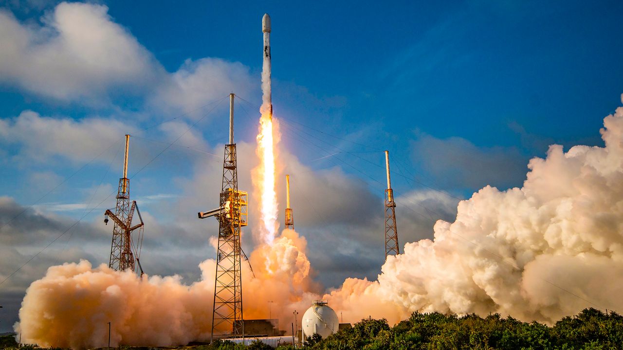 SpaceX launches 2 European telecommunications satellites