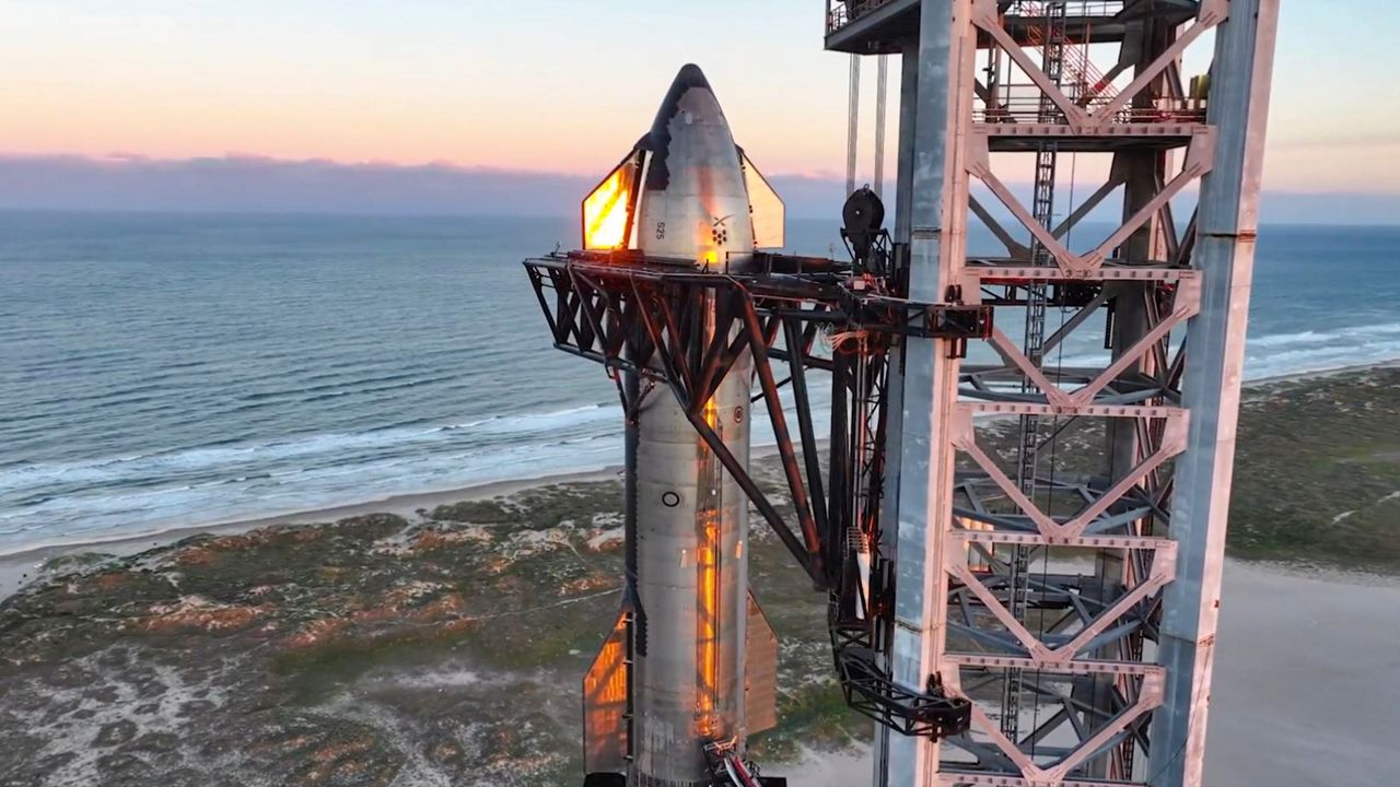 SpaceX is preparing to launch the second test flight of its 397-foot-tall stacked Starship. The first launch attempt of April 2023 ended with the first Starship blowing up. (SpaceX)