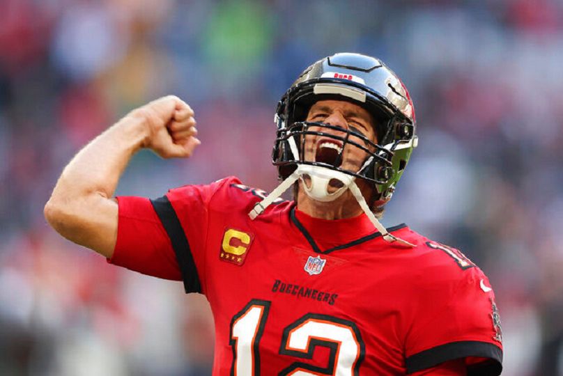 Tom Brady and Tampa Bay Buccaneers make NFL playoffs as New York