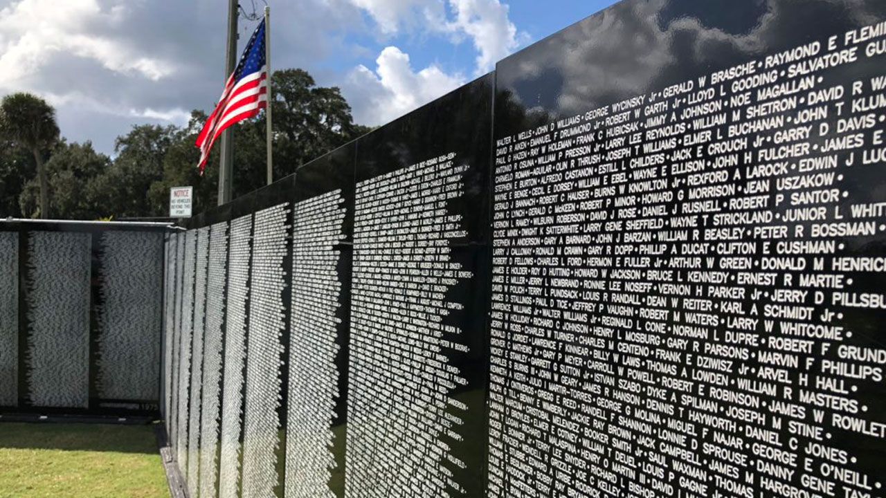 Kentucky Vietnam Veteran Shares Battle With PTSD   110719 N13 Sanford Traveling Vietnam Memorial