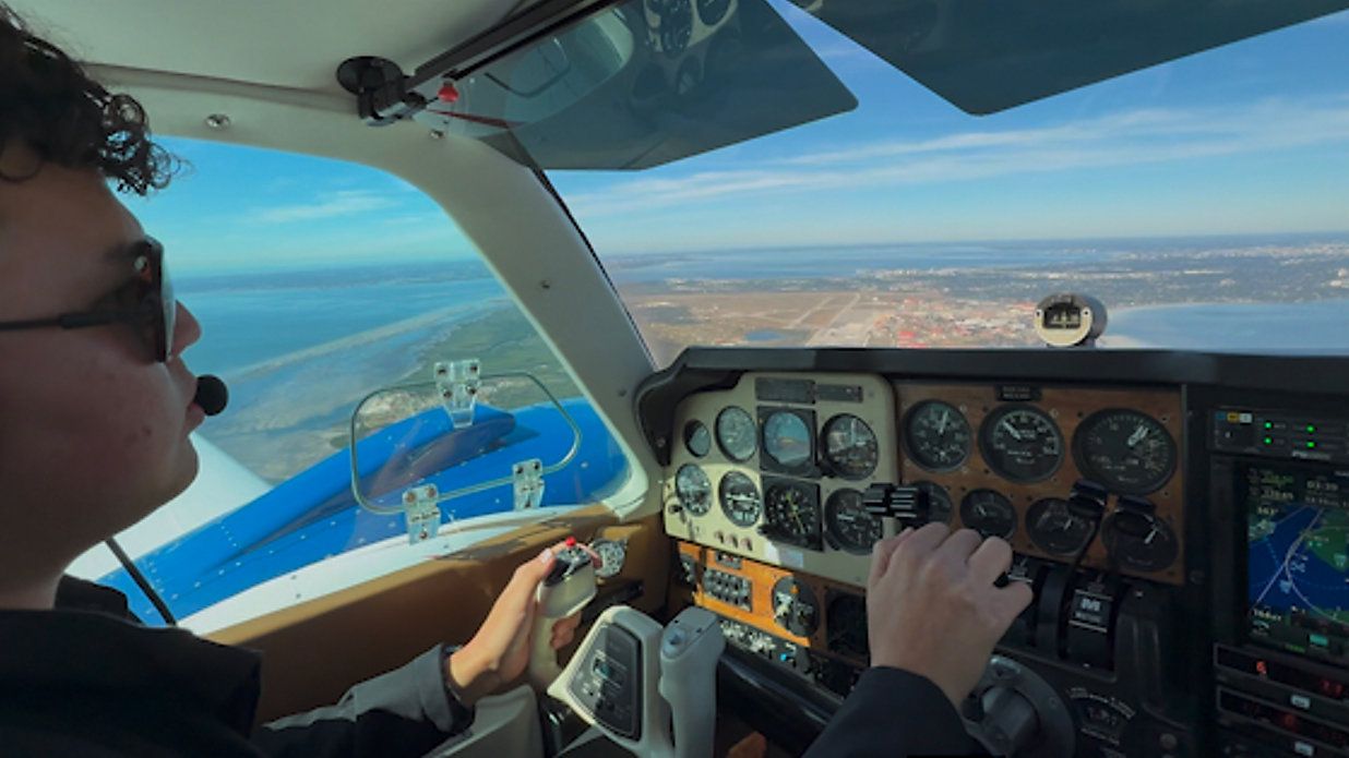 St. Pete pilot flies in free meals to thank unpaid air traffic controllers