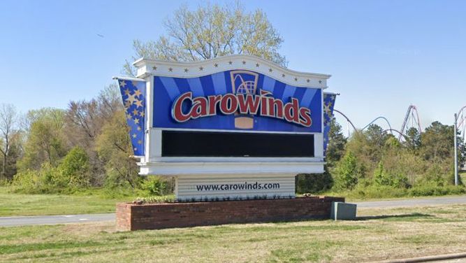 Carowinds sign