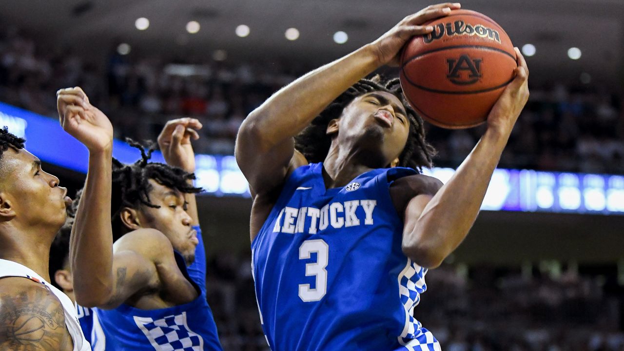 Kentucky's Tyrese Maxey showing he can do it all