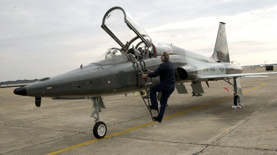 A T-38 Talon similar to the one that that crashed in Del Rio, Texas.  (U.S. Air Force photo/Steve White) 