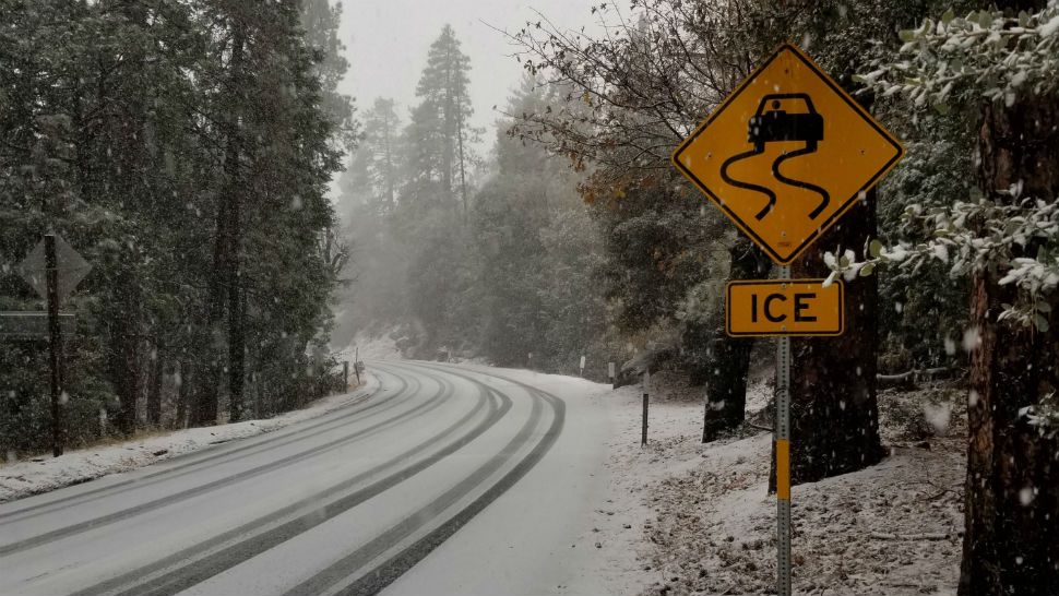 Snow fall on November 20 on SR Hwy 74 and SR Hwy 243. (Courtesy: (Courtesy: CAL FIRE/RCOFD))