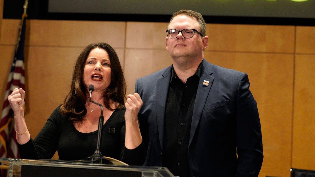 SAG-AFTRA President Fran Drescher, with National Executive Director and Chief Negotiator Duncan Crabtree-Ireland speak during a news conference at the SAG-AFTRA offices in Los Angeles on Friday, Nov. 10, 2023. (AP Photo/Richard Vogel)