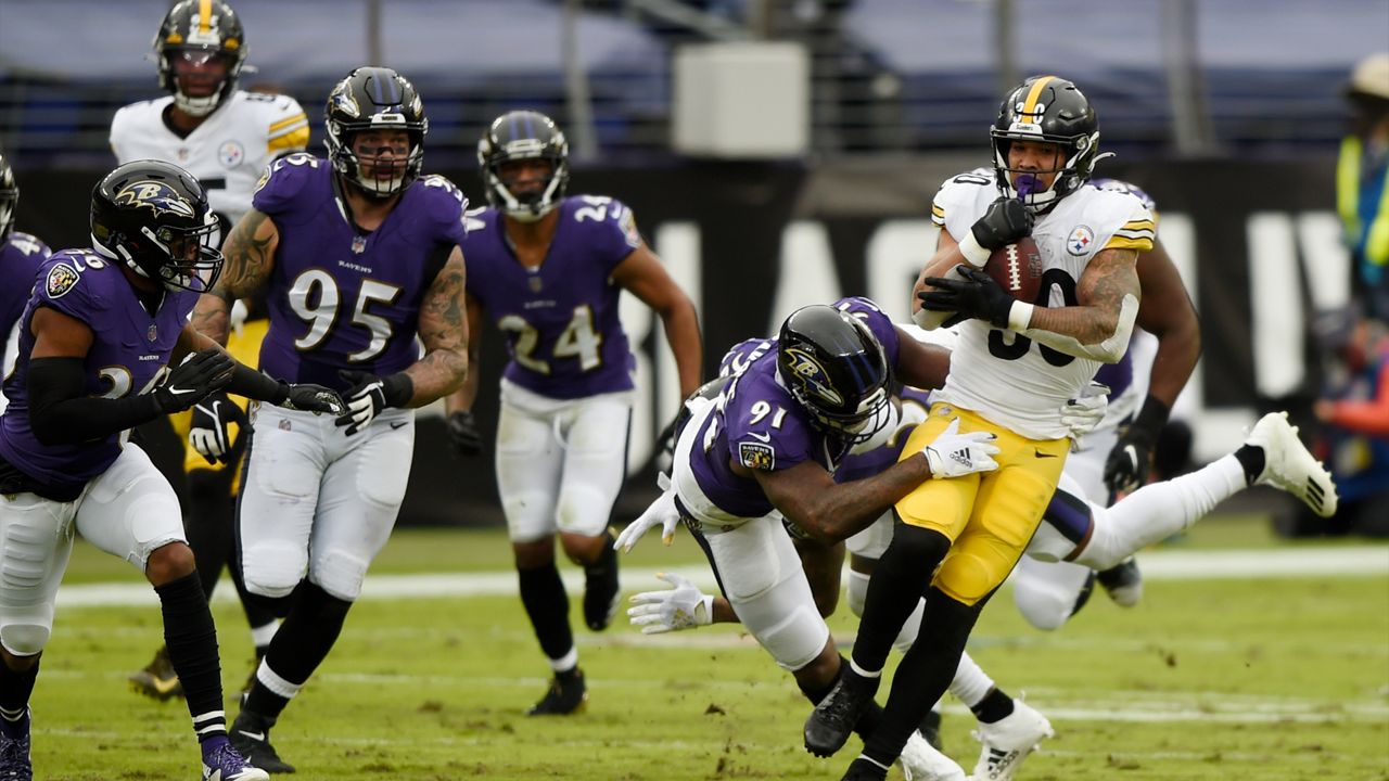 Ravens and Steelers Face Off in Rare Wednesday NFL Game - The New York Times