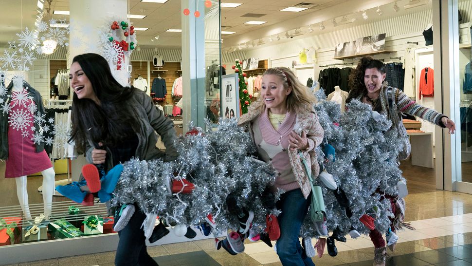 MILA KUNIS, KRISTEN BELL, and KATHRYN HAHN in A BAD MOM'S CHRISTMAS. (Photo: Hilary Bronwyn Gayle)