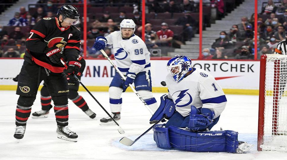 Brady takes in Lightning game at Amalie Arena