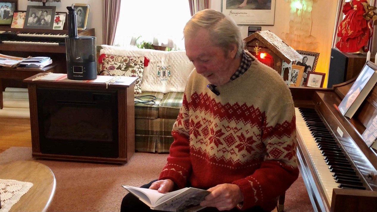 Author’s tradition of writing Christmas stories continues
