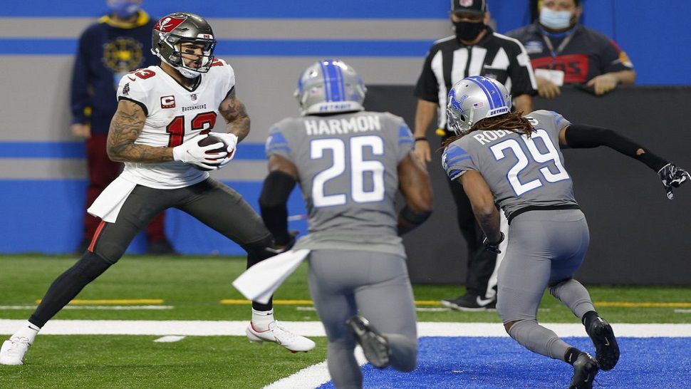 Brady-led Bucs beat Lions to end 13-year playoff drought