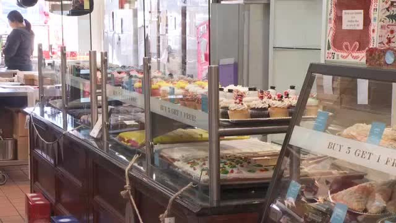 Holiday Treats Rolled Out At Dewey S Bakery In Winston Salem