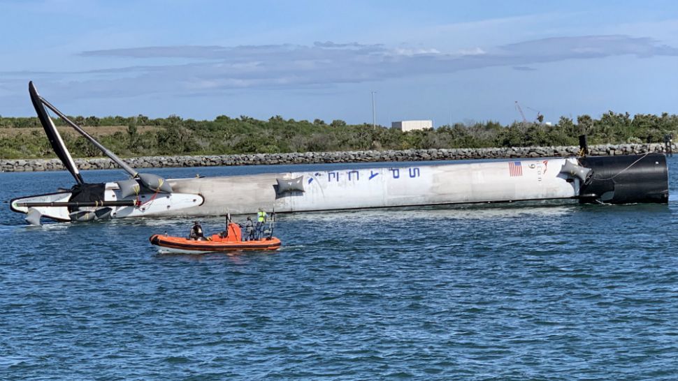 spacex floating landing platform