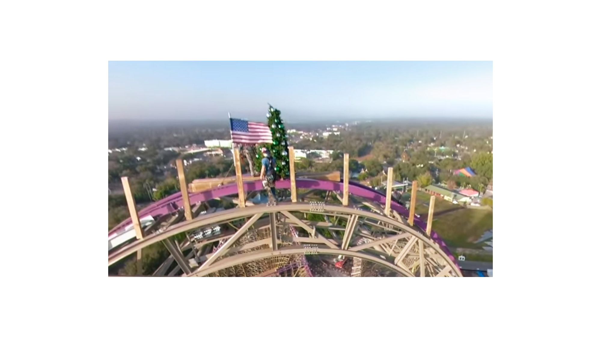 Busch Gardens Puts Christmas Tree On Iron Gwazi Coaster