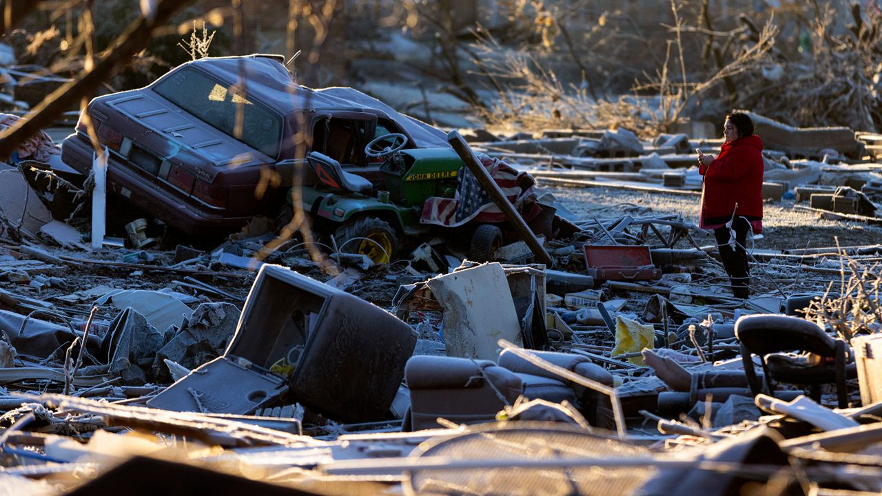 2 babies survive tornado that carried them away in bathtub