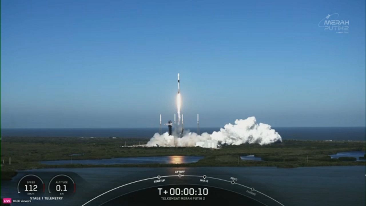 SpaceX’s Falcon 9 rocket lifted off to send the Telkomsat Merah Putih 2 mission into a geosynchronous transfer orbit. (SpaceX)