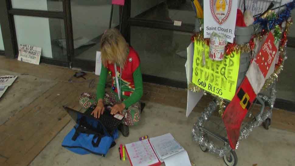 Homeless Kissimmee Woman Wants a Home for the Holidays