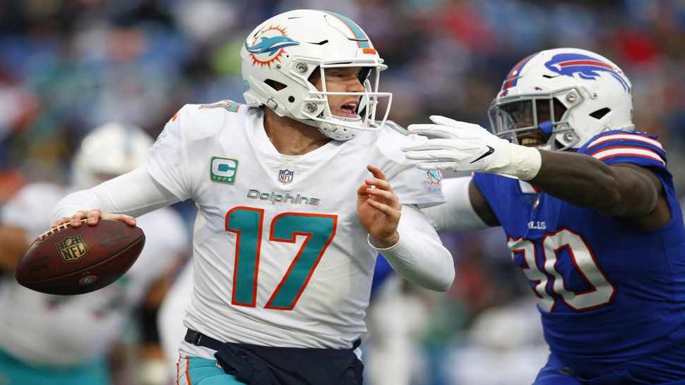 Bills Rout Dolphins 42-17 in Kyle Williams' Final Game