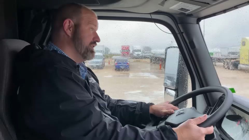 Texas dealing with truck driver shortage during the holidays