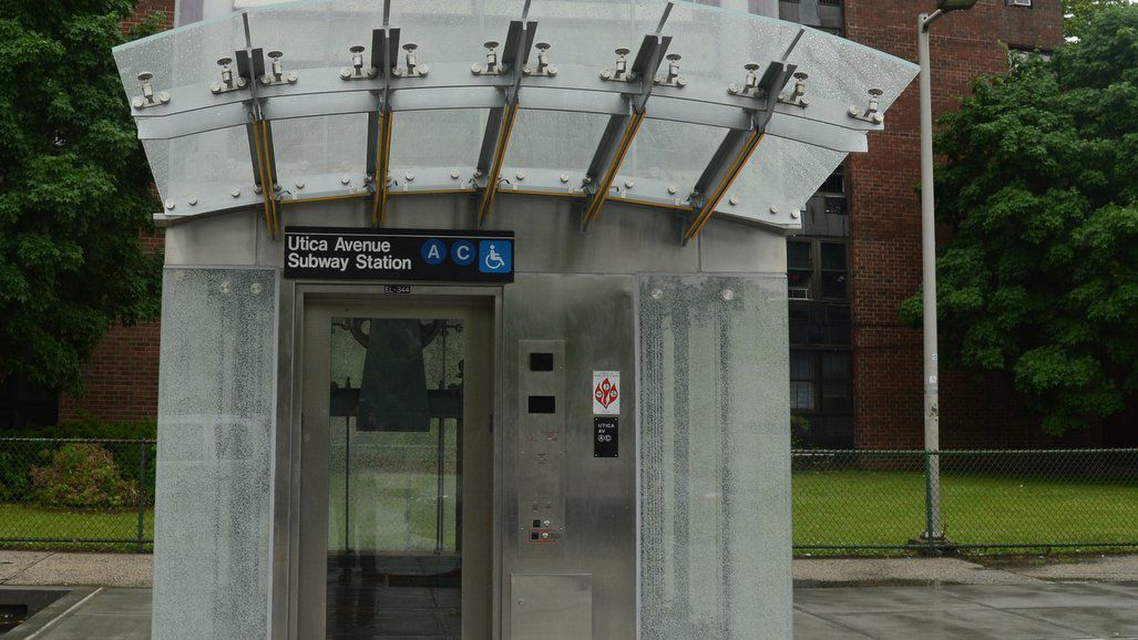 Man Killed After Bag Gets Caught in NYC Subway Doors - News Directory 3