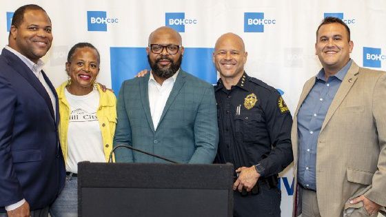 Mayor Eric Johnson announced a $100K grant awarded to Builders of Hope for a new community initiative aimed at blight remediation in the Mill City neighborhood of South Dallas. (Photo courtesy of City of Dallas)